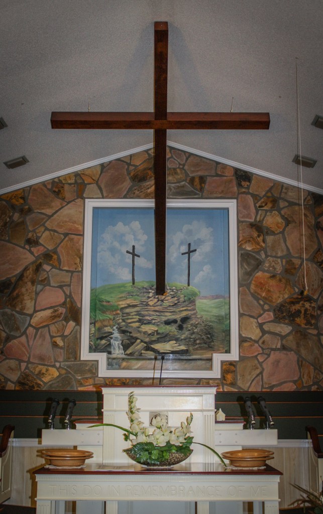 Temple Baptist sanctary view closer