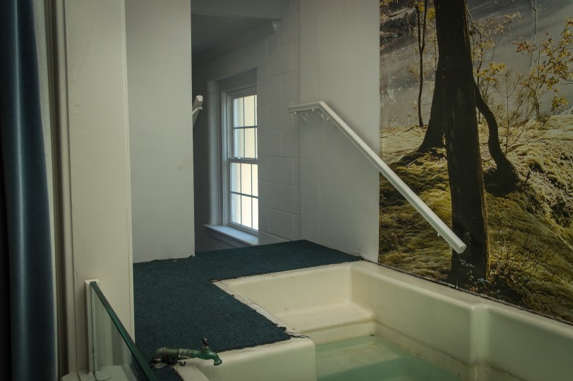 South Fork Church of Christ baptistry mural to the left